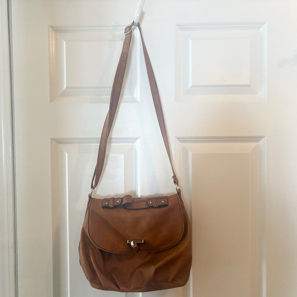 Call it Spring Shoulder Bag - Picture 2 of 11